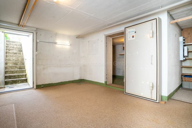 Familienfreundliches 4.5 Zimmer Reiheneckhaus mit Potenzial (17)