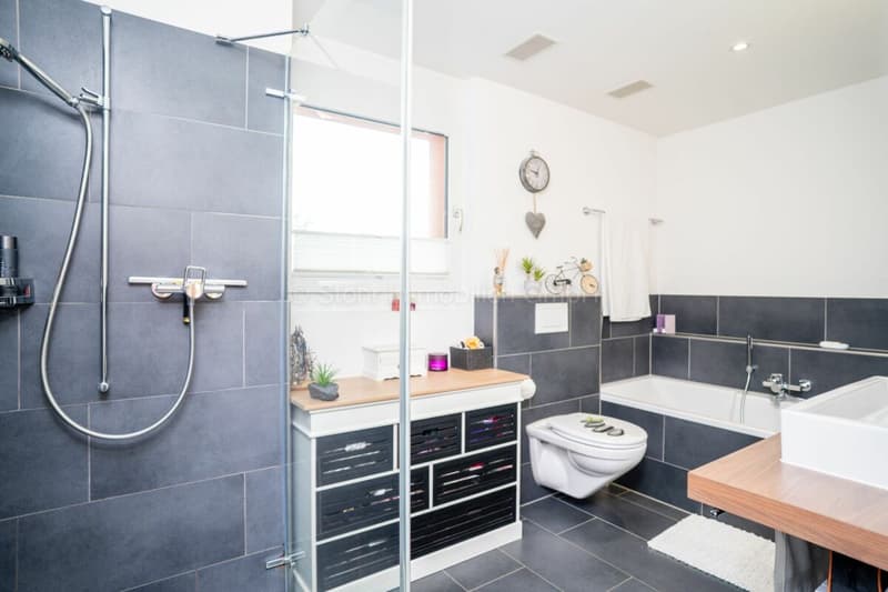 Gepflegtes 5.5 Zimmer-Einfamilienhaus im Minergie Standard (14)