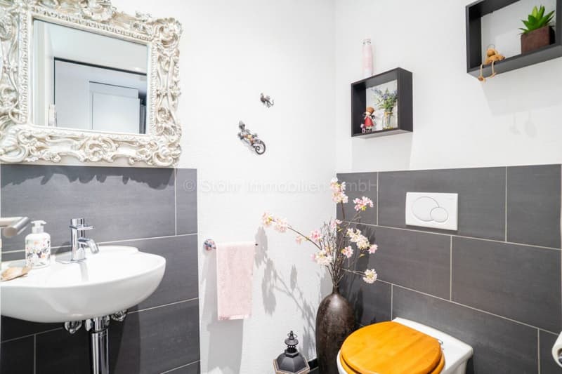 Gepflegtes 5.5 Zimmer-Einfamilienhaus im Minergie Standard (8)