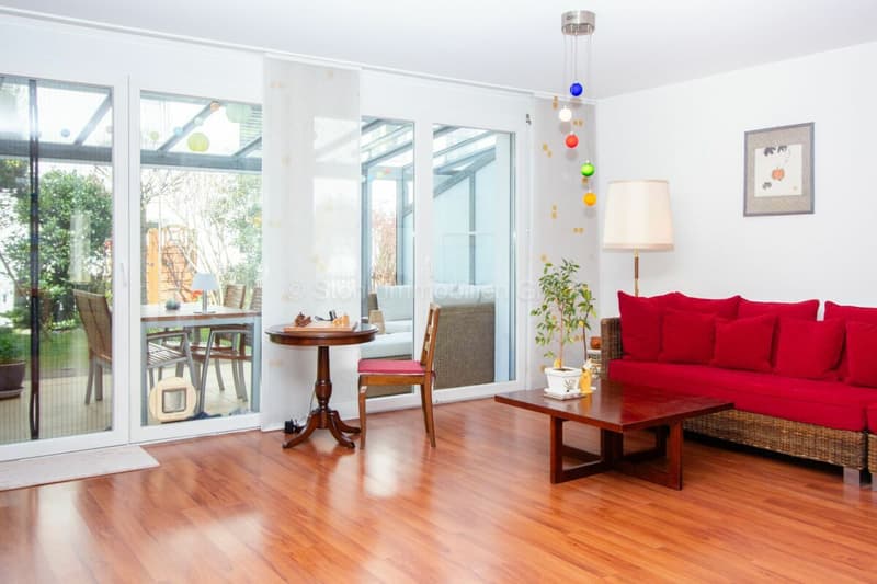 Helles 5.5 Zimmer Reiheneckhaus an kinderfreundlicher Lage (3)