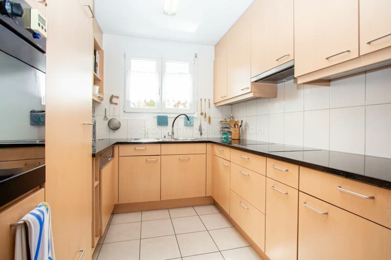 Helles 5.5 Zimmer Reiheneckhaus an kinderfreundlicher Lage (7)