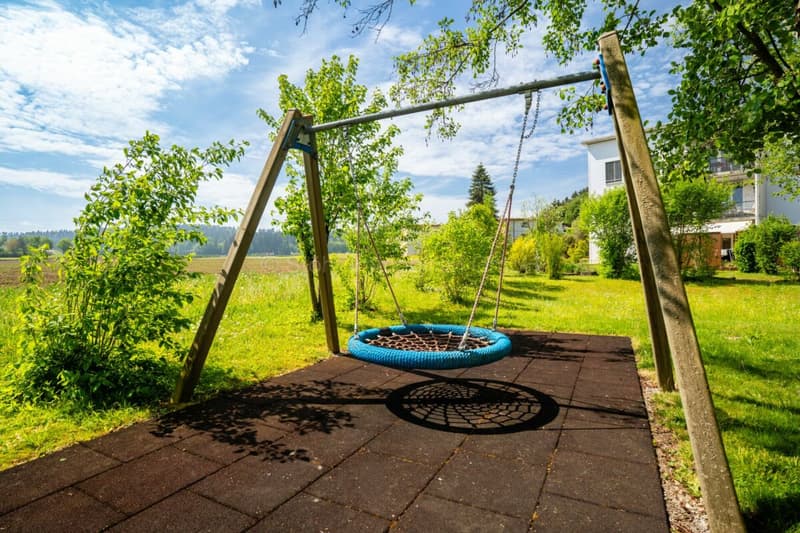 4.5 Zimmer Wohnung an schöner Lage in Seuzach (3)
