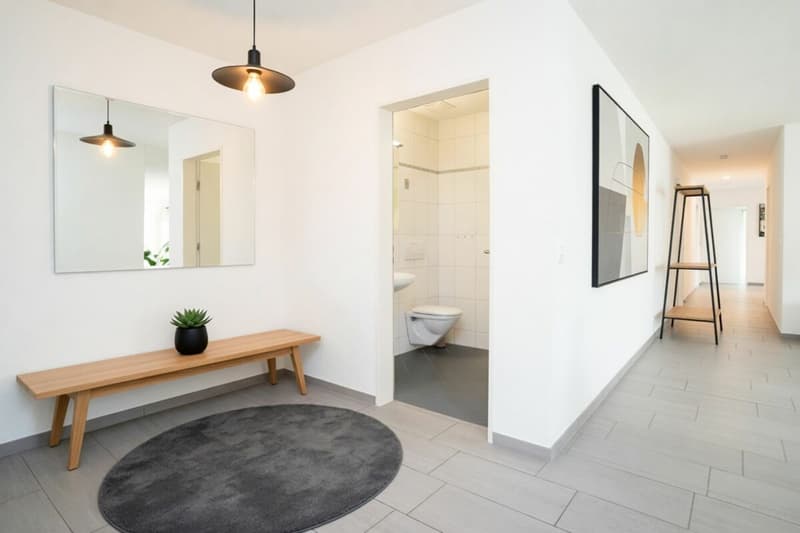 STILVOLLE 5.5 ZIMMER TERRASSENWOHNUNG MIT 67 M2 TERRASSE (2)