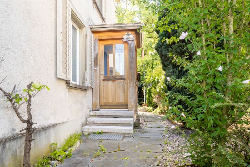 Charmantes 6.5-Zimmer-DEFH mit viel Potenzial im beliebten Quartier Deutweg (22)