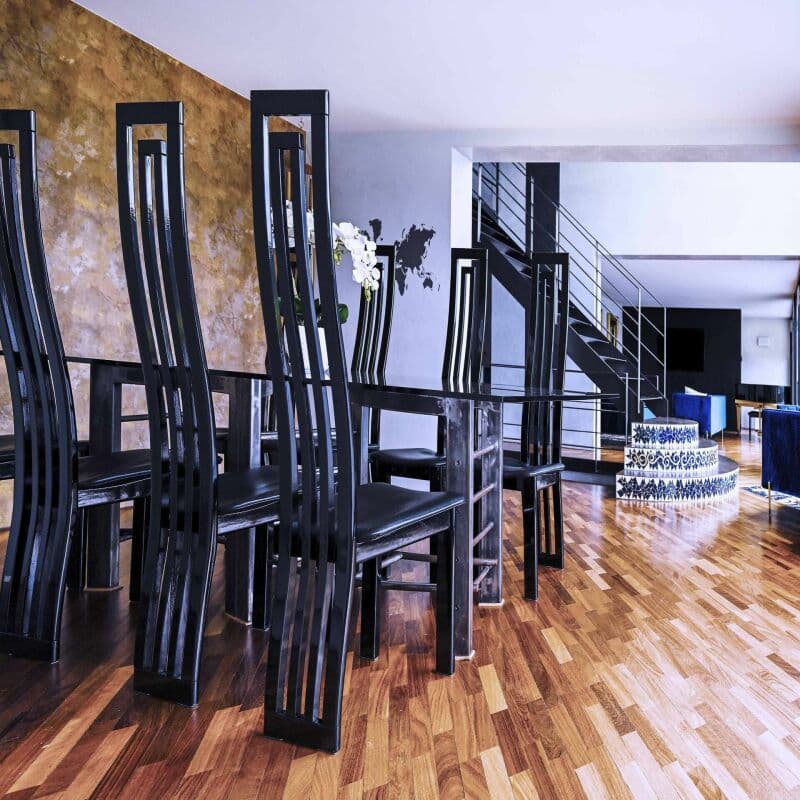 Elegante 10-Zimmer Villa mit aussergewöhnlicher Architektur (5)