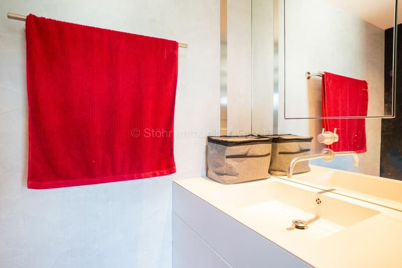 Elegante 10-Zimmer Villa mit aussergewöhnlicher Architektur (41)