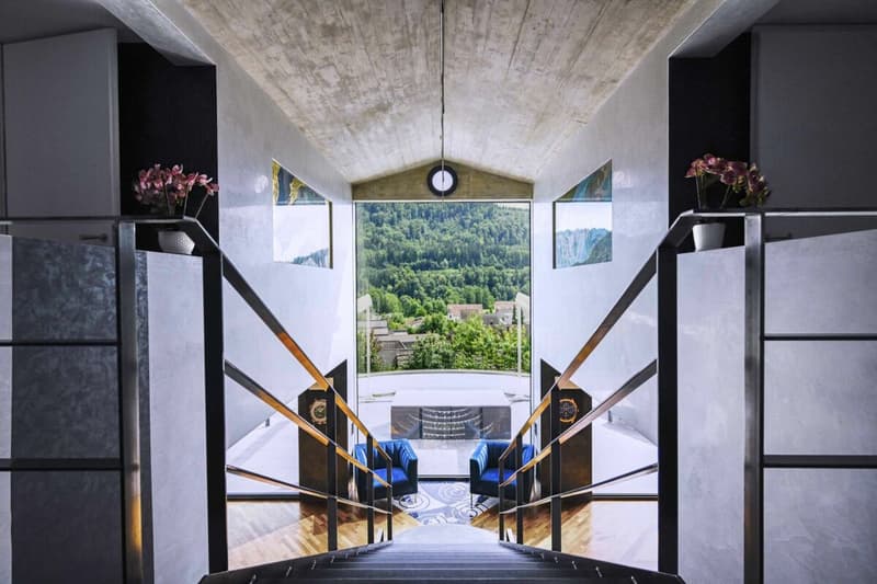 Elegante 10-Zimmer Villa mit aussergewöhnlicher Architektur (2)