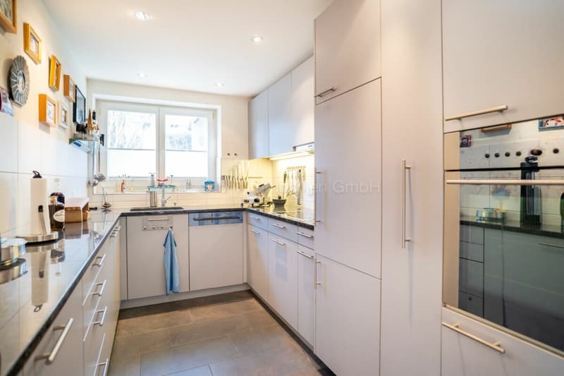 Charmantes Dreifamilienhaus mit Garten in Winterthur-Veltheim (4)