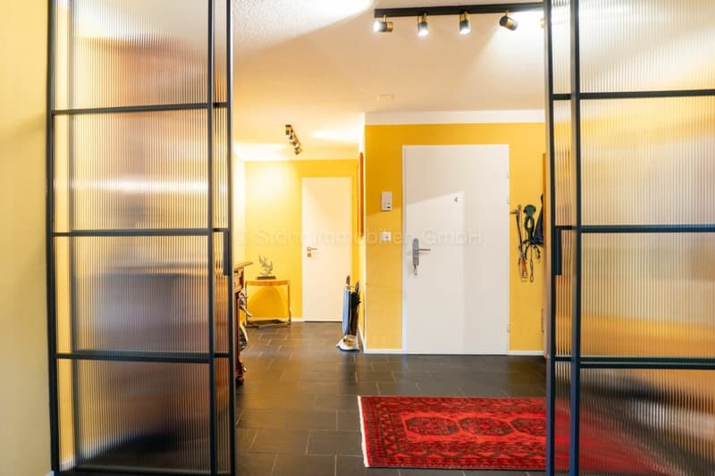 Stilvolle 4.5-Zimmer-Wohnung mit 145 m² Wohnfläche und hochwertiger Totalsanierung (3)