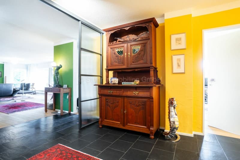 Stilvolle 4.5-Zimmer-Wohnung mit 145 m² Wohnfläche und hochwertiger Totalsanierung (22)