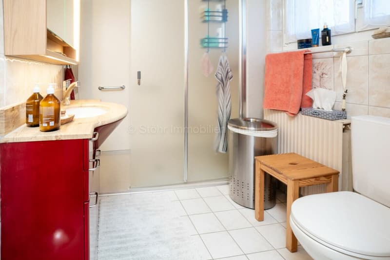 Grosszügiges 9.5-Zimmer-Mehrgenerationenhaus mit viel Platz und schönem Umschwung (16)