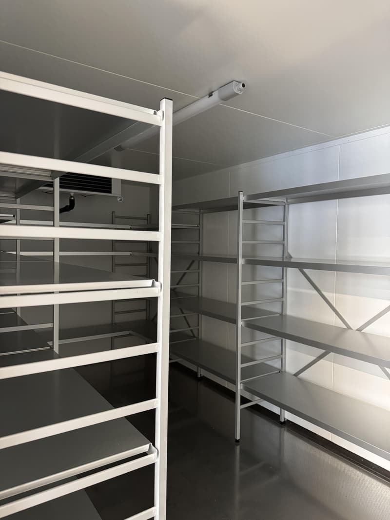 Betriebsbereite Gastrofläche im Neubau (7)