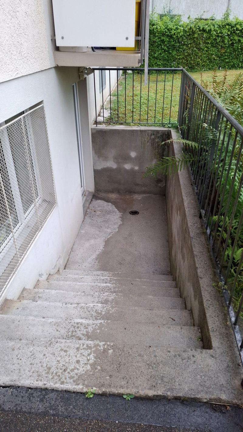 Bastelraum mit Lavabo (5)