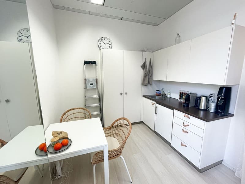 ZU VERMIETEN - Gewerbefläche 54 m² (5)