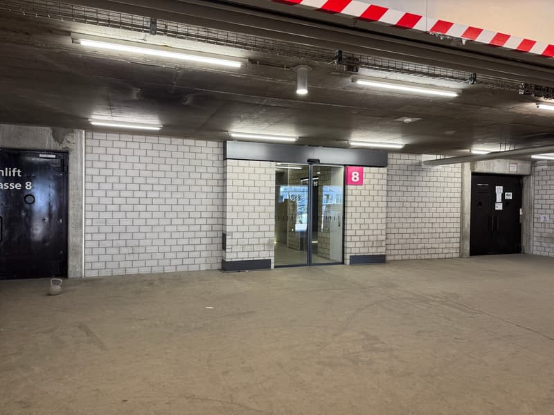 Grosszügige Büro- und Lagerfläche zur Miete an der Riedstrasse 8 in Dietikon (11)