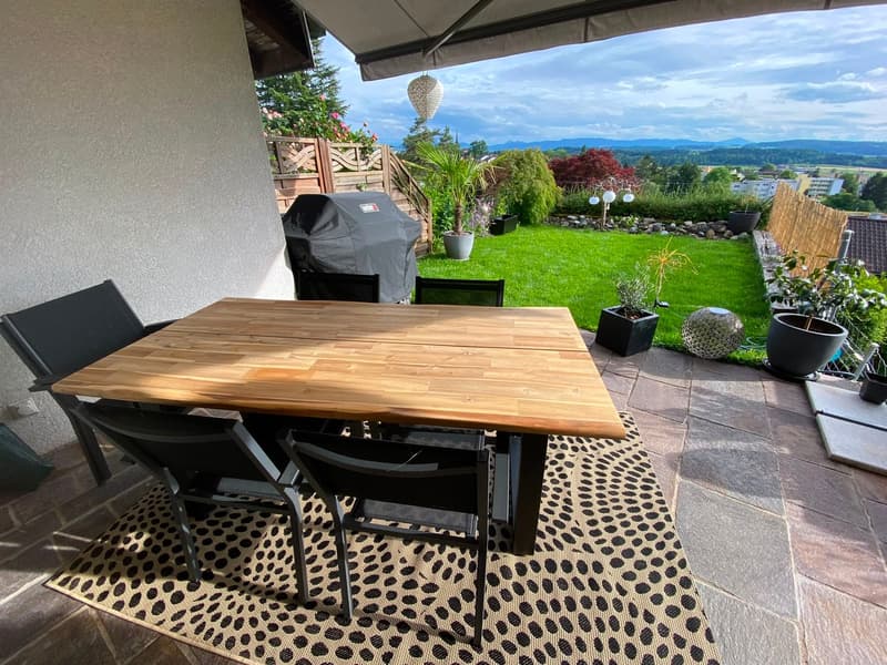 Charmante 4-Zimmer-Maisonette-Wohnung mit Garten und Aussicht in die Berge in Gossau ZH (4)