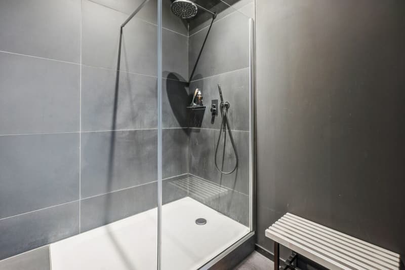 Modern and bright fitness studio or office space in a central location right next to Winterthur train station (15)