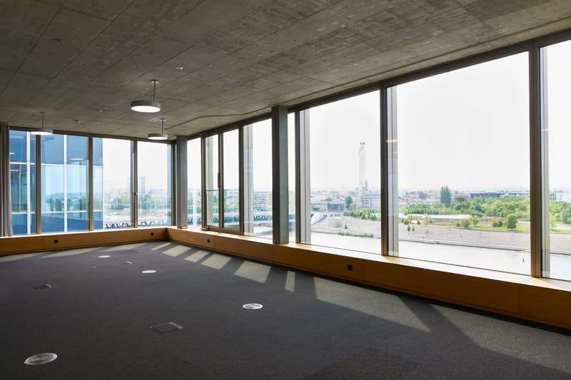 Büroflächen ab 2'000 m² direkt am Rhein (1)