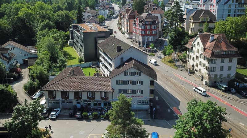 Traditionsreiches Restaurant «Burgwies» in Zürich zu vermieten! (1)