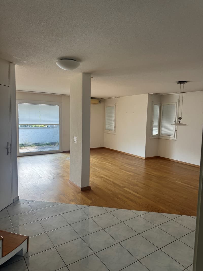 Grosszügige 5.5-Zimmer-Dachmaisonette in Samstagern –  Sofort verfügbar! (5)