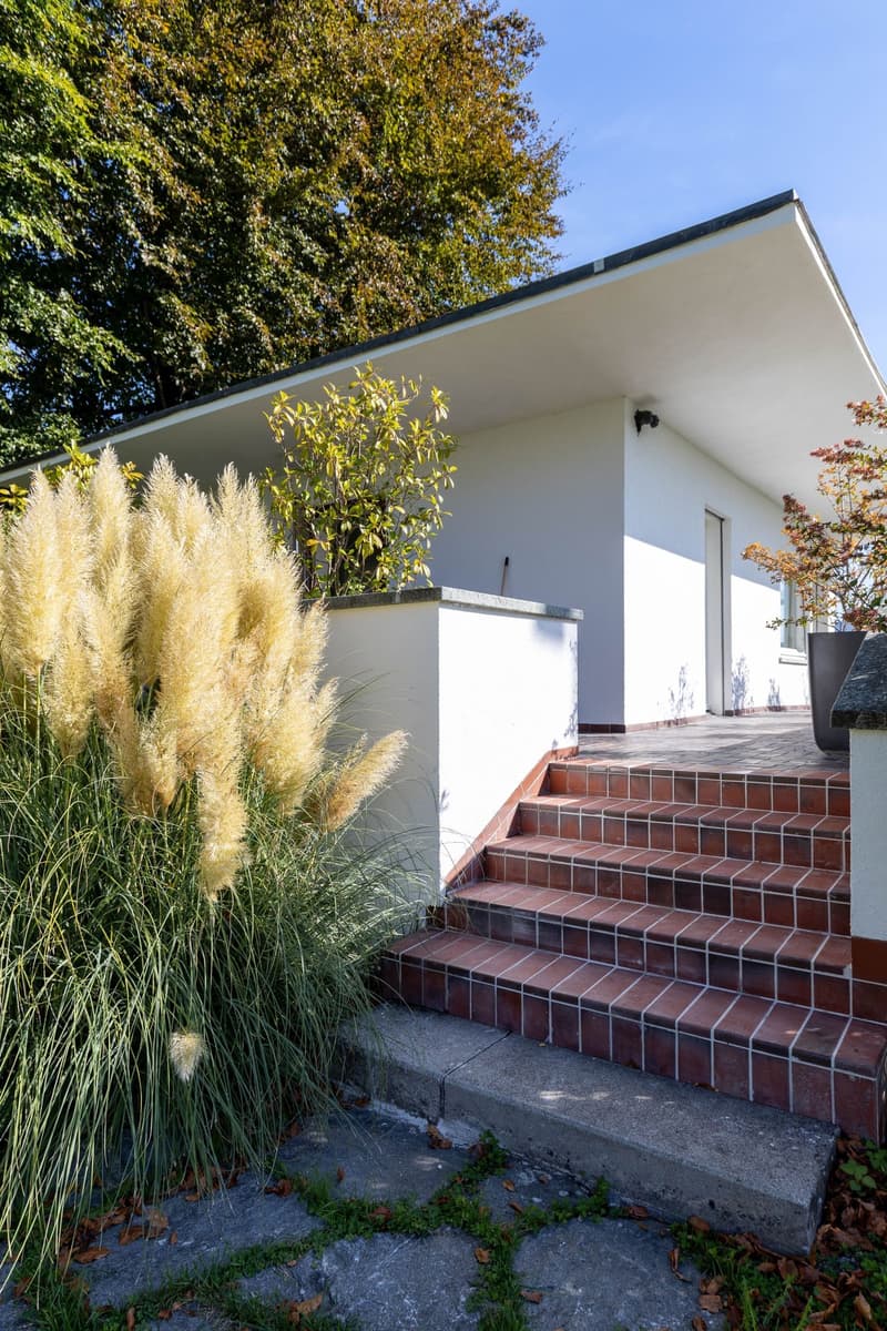 Charmantes Badehaus mit Bootsgarage (3)