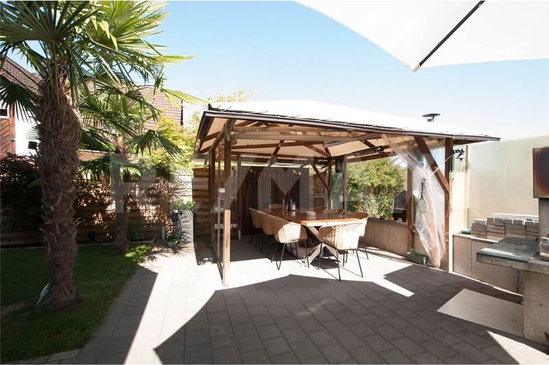 Gepflegtes Einfamilienhaus mit Wintergarten und Pool (13)