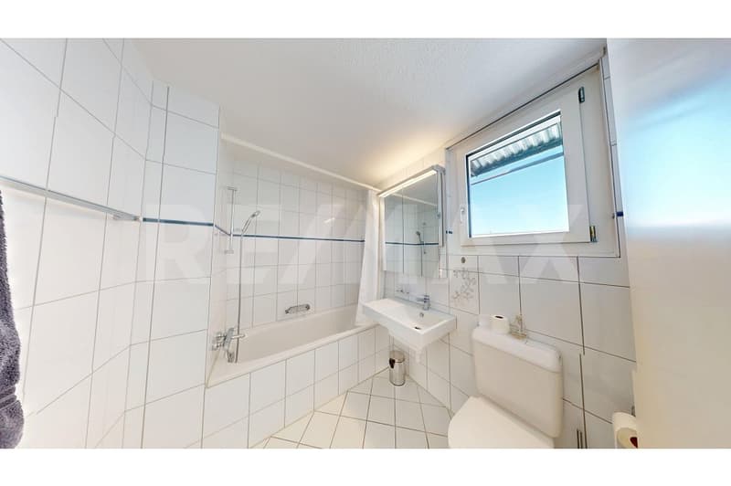 Über den Dächern von Bülach grosszügige 3.5-Zimmer-Attikawohnung mit weitläufiger Terrasse (5)
