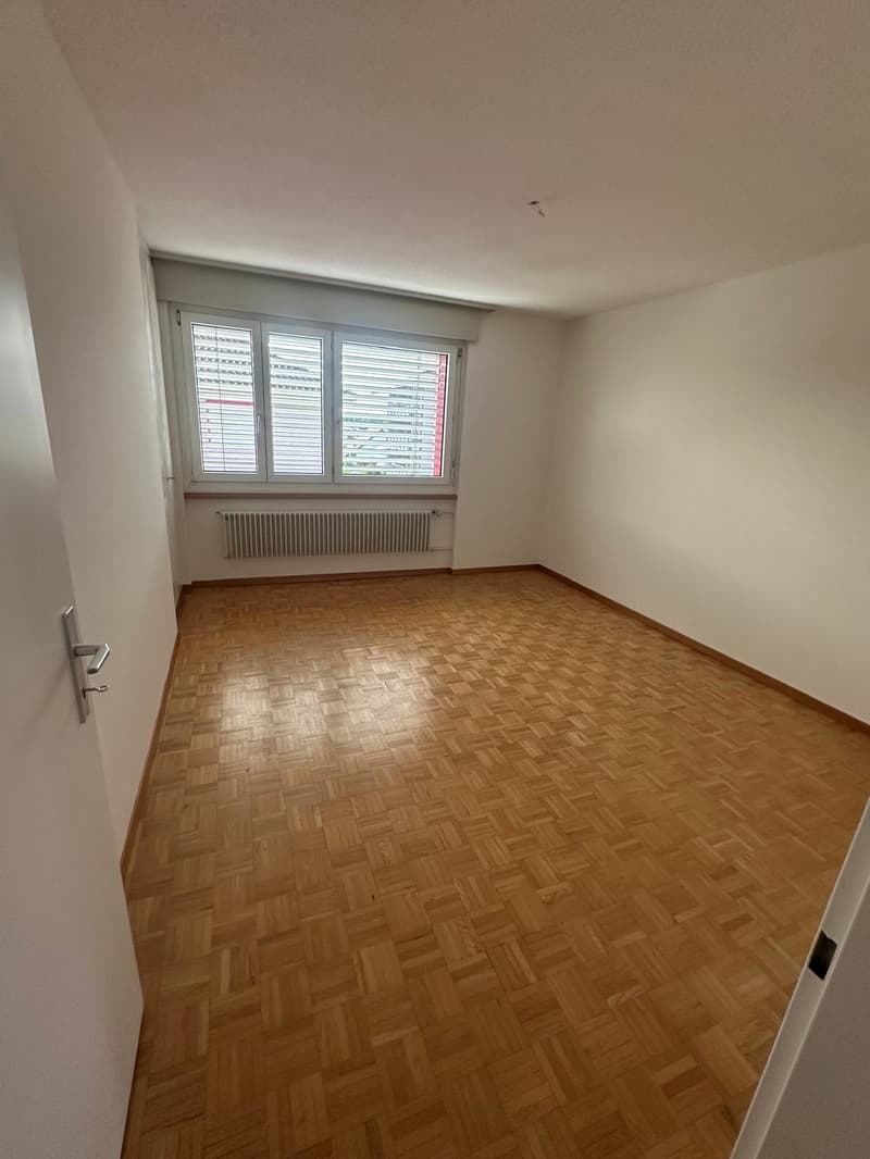 Helle 3.5-Zimmer-Wohnung mit Balkon in Fislisbach – ab sofort verfügbar! (4)