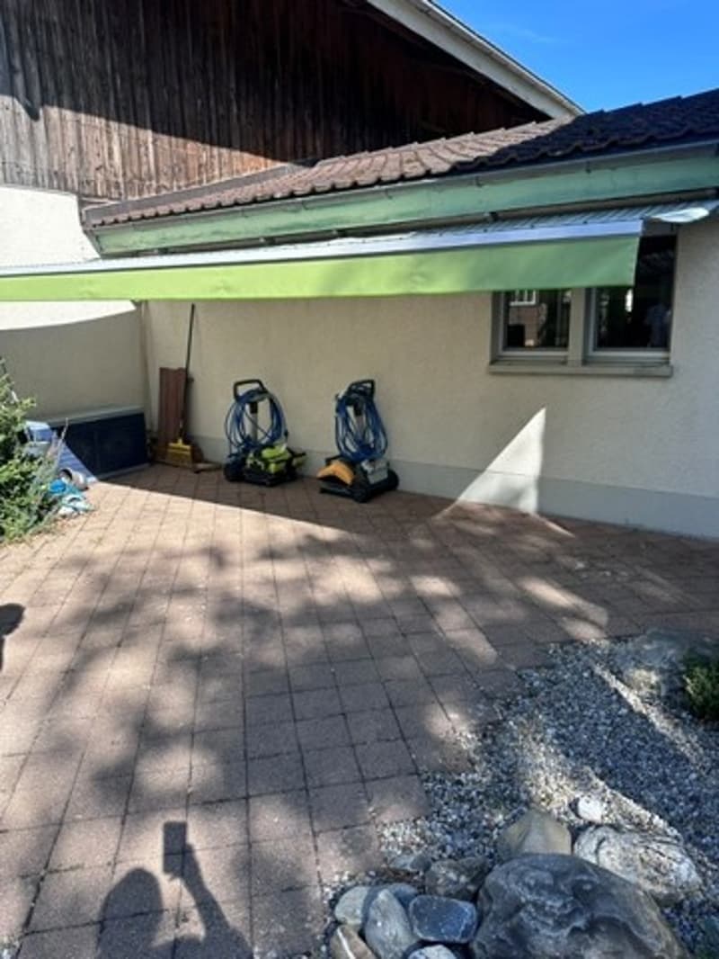 Charmante 2.5-Zimmer-Wohnung in Egetswil (Kloten) / Schwimmteich zur Mitbenutzung (10)