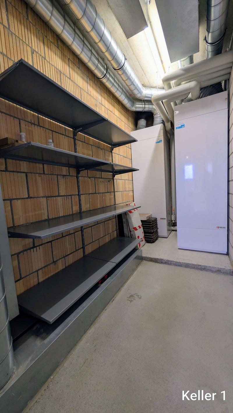 Grosszügige 5.5-Zimmer-Dach-Maisonettewohnung mit Balkon und Stadtblick in Opfikon (29)