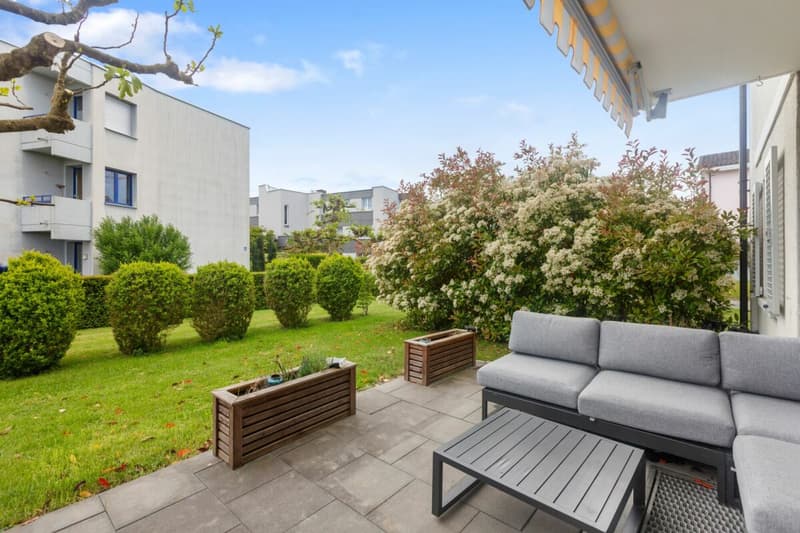 Charmante 3-Zimmer-Gartenwohnung mit sonnigem Sitzplatz und freiem Blick ins Grüne (1)
