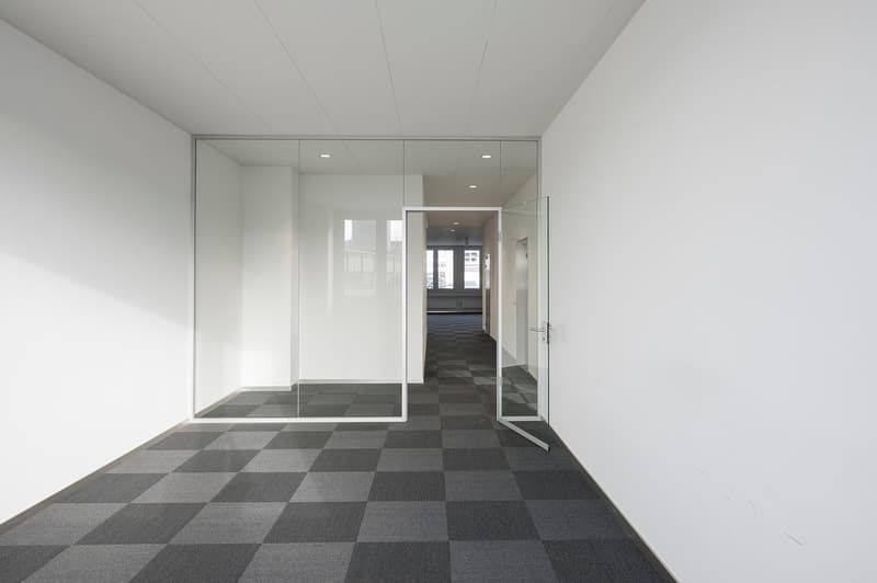 Exzellentes Büro im Erdgeschoss (9)