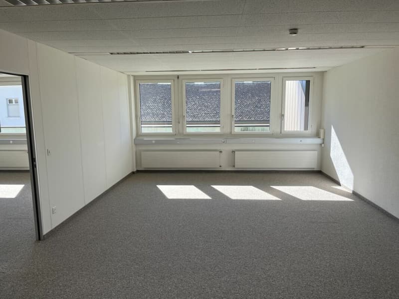 Büro-/Praxis- oder Gewerbefläche im Müli Märt (4)
