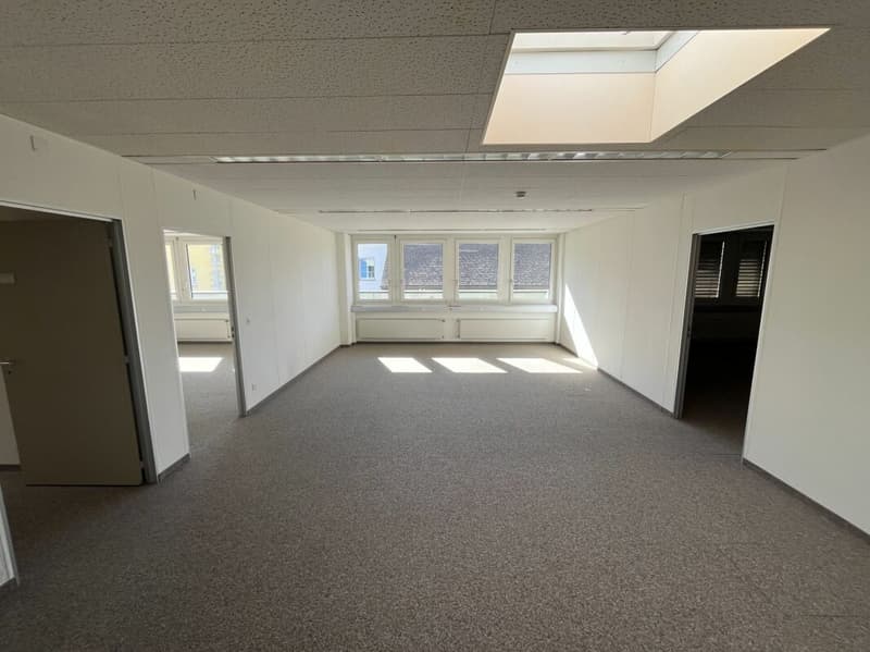 Büro-/Praxis- oder Gewerbefläche im Müli Märt (3)