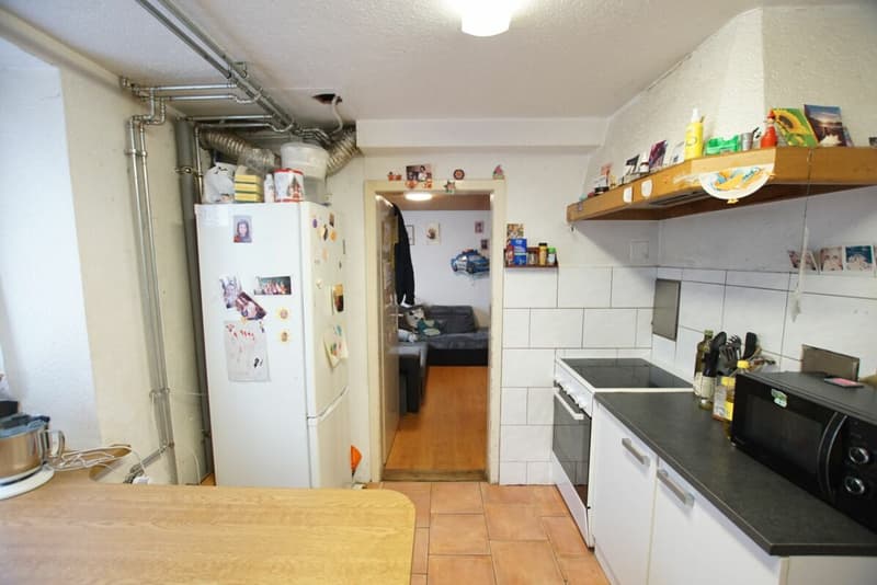 Familienparadies mit grossem Potential! (10)