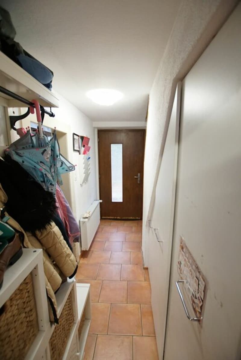 Familienparadies mit grossem Potential! (8)