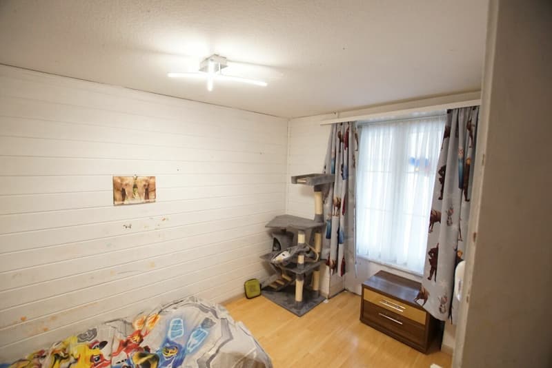 Familienparadies mit grossem Potential! (19)