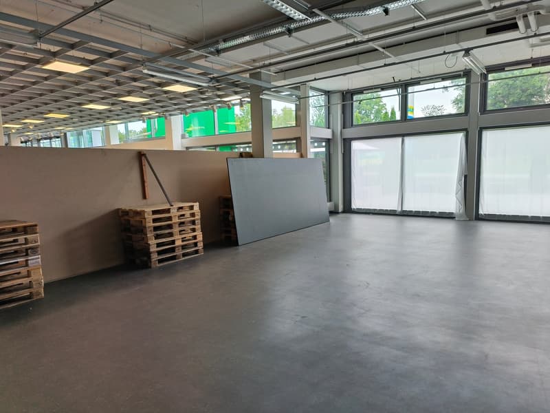 Hinwil Erdgeschoss ca. 147 m²