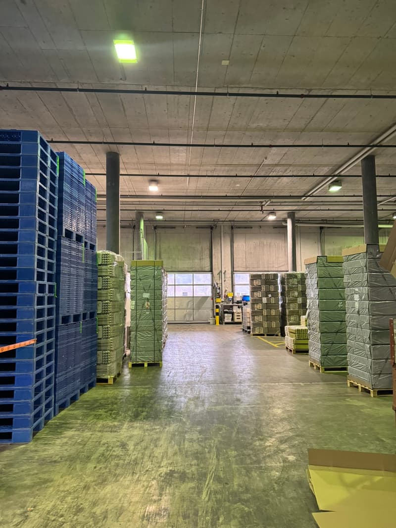 Erdgeschoss Lager ca. 1'300 m²