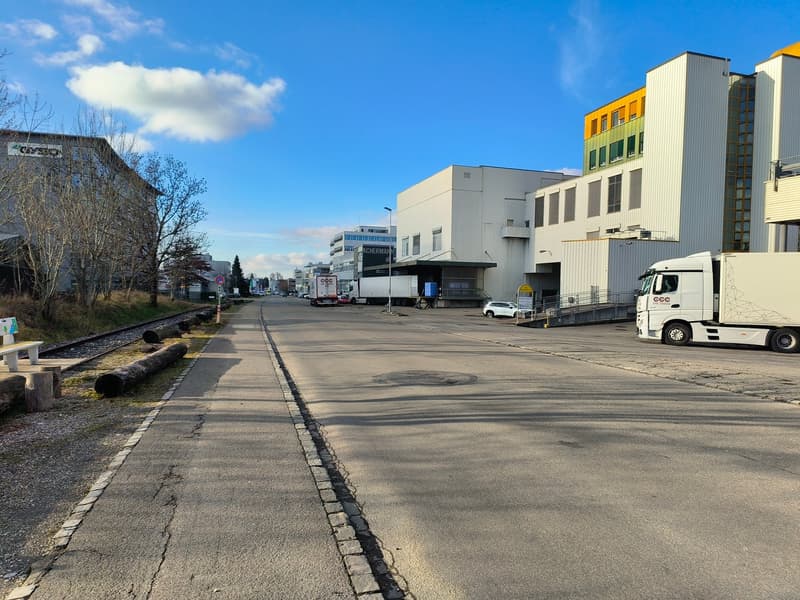 Produktions-, Lager- und Gewerbeflächen in Kloten – verfügbar ab Oktober 2027 (11)