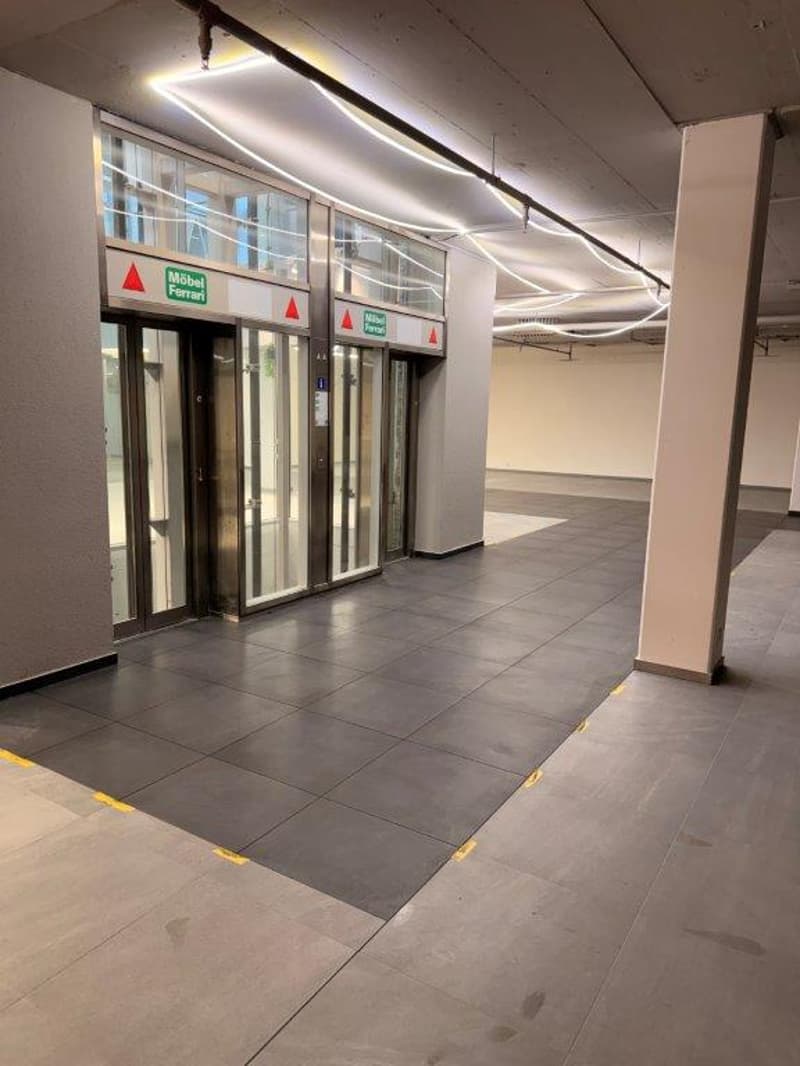 Top-Visibilität und hohe Kundenfrequenz im Hause sowie im direkten Umfeld (12)