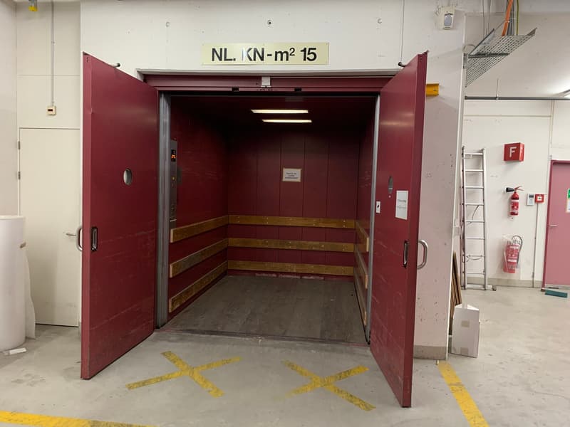 Espace de stockage moderne avec infrastructure optimale à Dielsdorf (3)