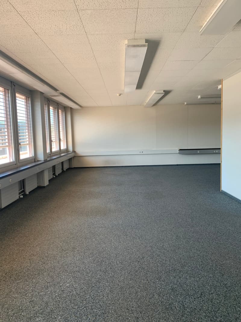 Bürofläche im 1. OG an zentraler Lage in Dielsdorf (3)