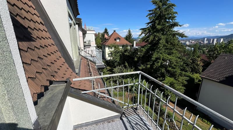 Charmante 2-Zimmer-Wohnung mit Balkon und Aussicht in Zürich-Höngg (13)