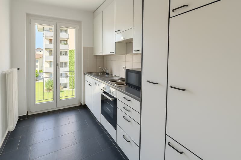 Günstiges, möbliertes Business Apartment mit moderner Möblierung (2)