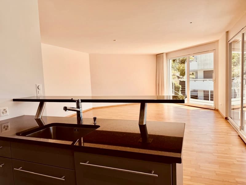 Sonnige 3.5-Zimmer-Wohnung mit Wintergarten und Rundumbalkon in Stallikon (9)