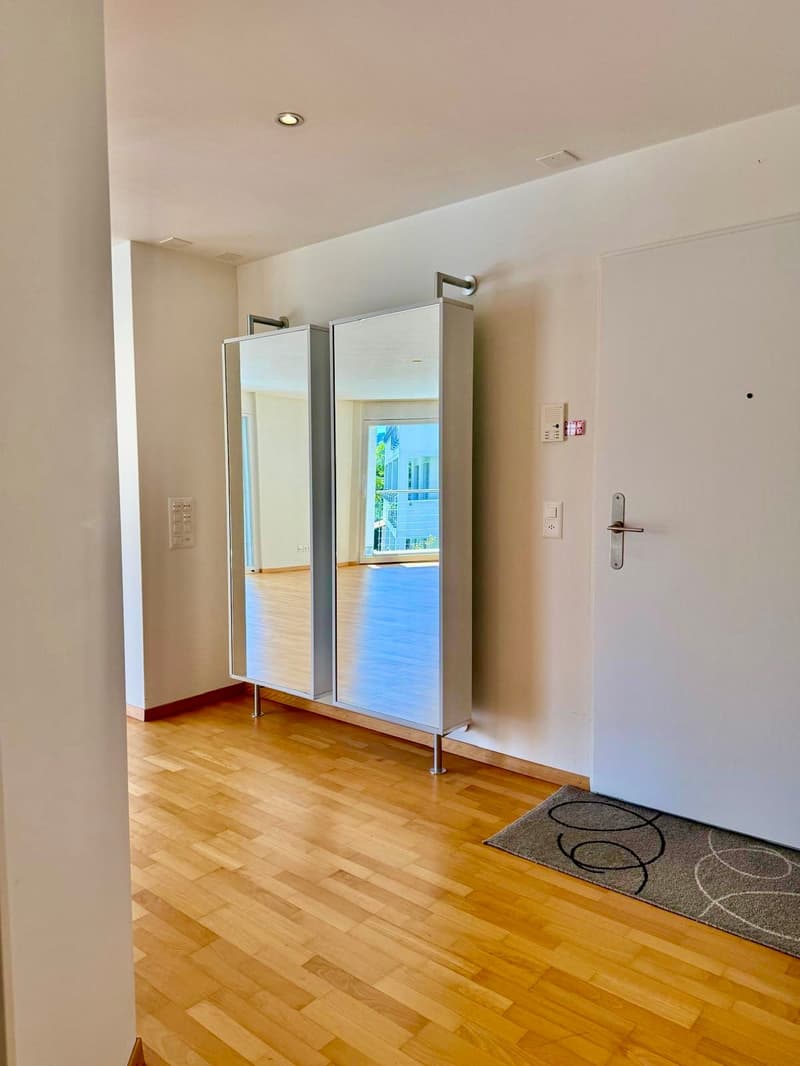 Sonnige 3.5-Zimmer-Wohnung mit Wintergarten und Rundumbalkon in Stallikon (18)