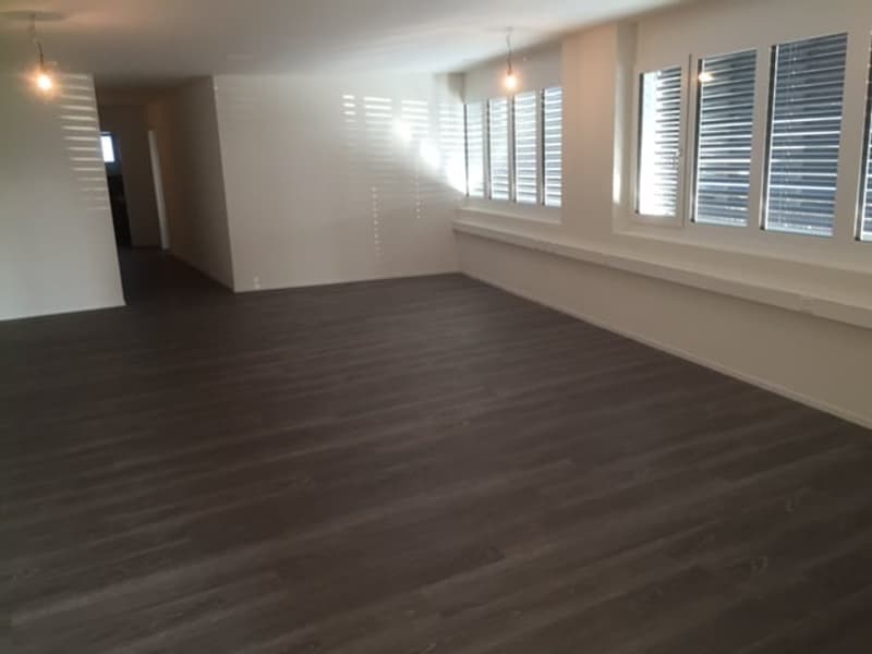 Moderne Bürofläche an zentraler Lage in Bülach (3)