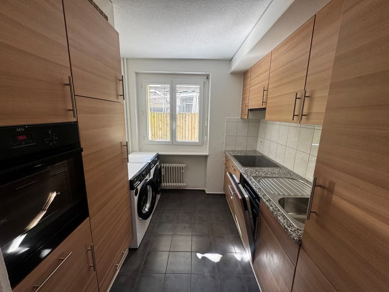 Charmante 3-Zimmer-Erdgeschosswohnung mit Sitzplatz in Dübendorf (1)