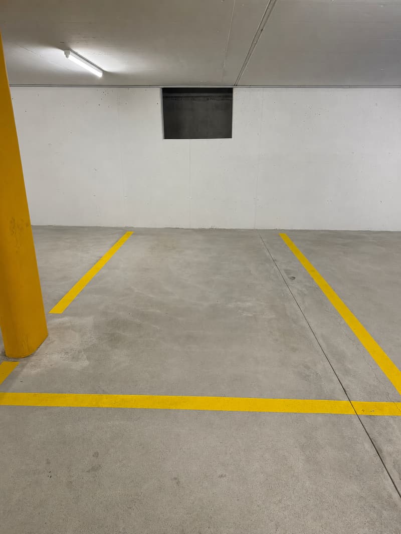 Einstellplatz zur Miete in Lindau (ZH) (2)
